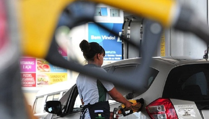 Petrobras anuncia alta no preço da gasolina e do diesel