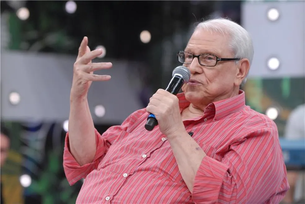 Humorista Ary Toledo Morre aos 87 Anos em São Paulo