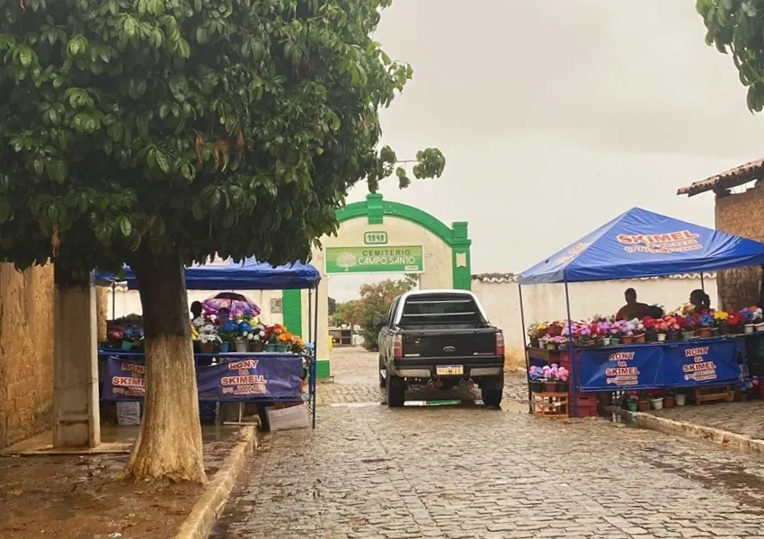Livramento celebra o Dia de Finados com missas em homenagem aos entes queridos