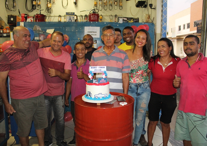 Loja Bahia Minas Peças comemorou 35 anos nesta quarta feira em grande estilo