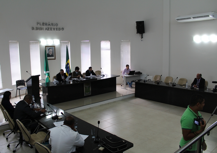 Livramento: Vereadores não comparecem em primeira sessão com dia e horário alterado 