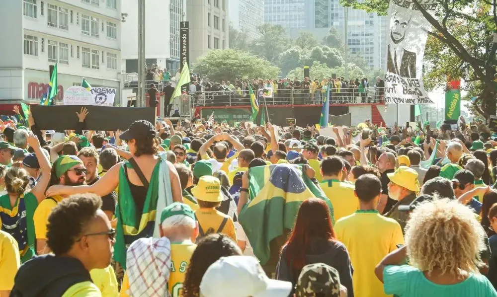 Manifestantes pedem anistia a Bolsonaro e prisão de Moraes na Paulista