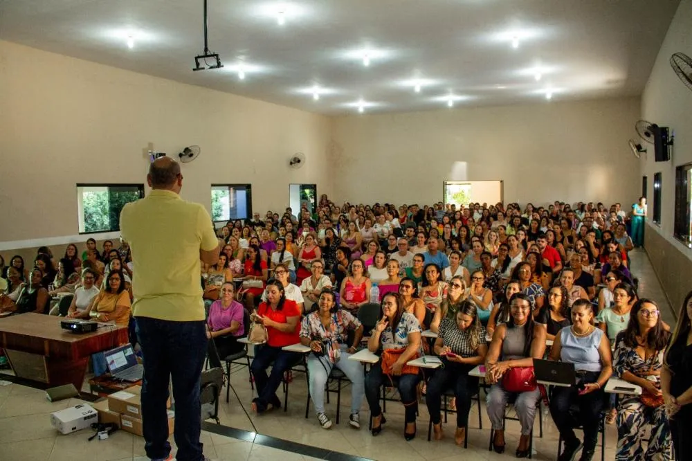 Prefeitura de Livramento promove capacitação para profissionais da educação