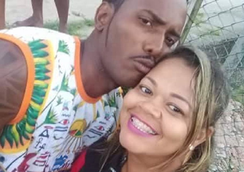 Acusado de matar esposa a socos e pontapés em Simões Filho se entrega à polícia