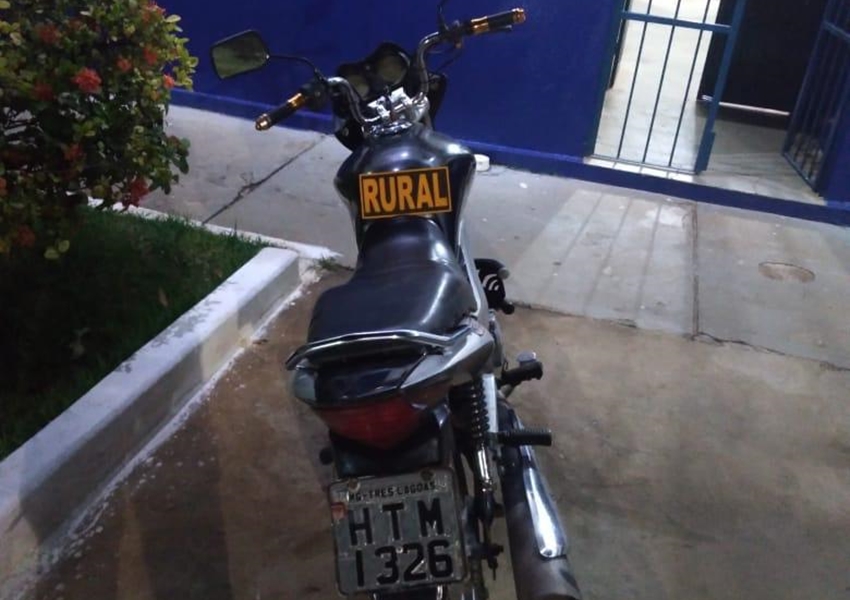 Dom Basílio: Polícia Militar recupera moto roubada em 2016