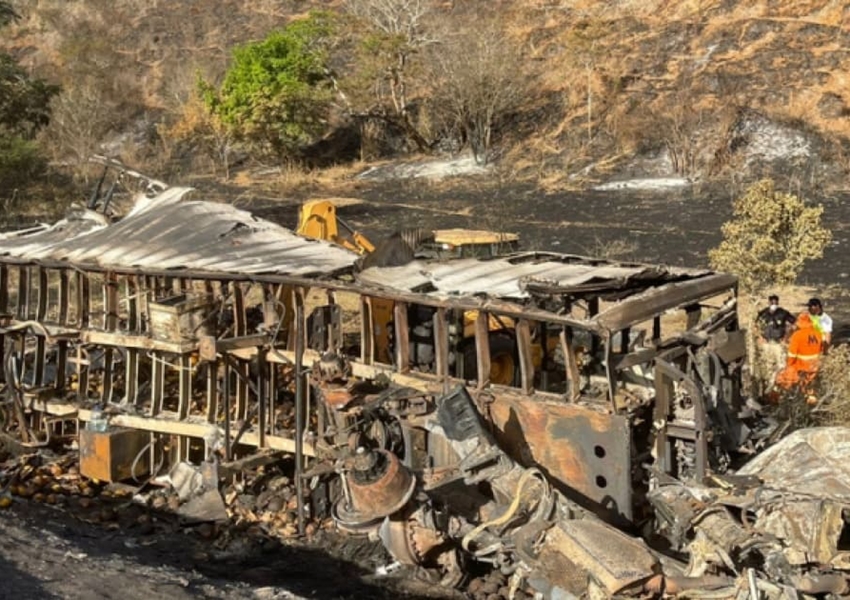 Acidente na BR-116 envolvendo três veículos deixa dois mortos e quatro feridos
