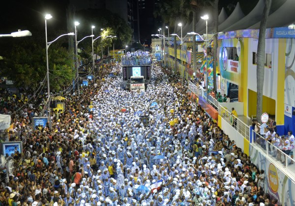 Carnaval teve 2 milhões de visitantes e injetou R$ 1,5 bilhão na economia baiana