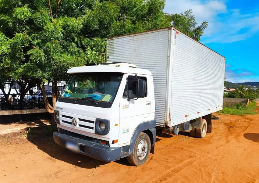 Polícia Rodoviária apreende veículo com CRLV falso na BR-030, em Caetité