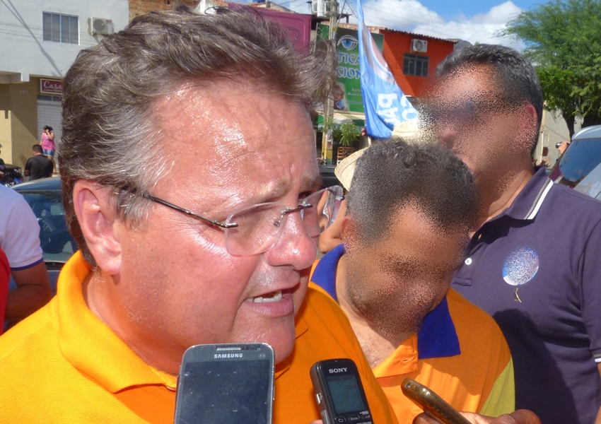 Em depoimento, Geddel chora e nega ter pressionado ex-ministro a liberar obra em prédio