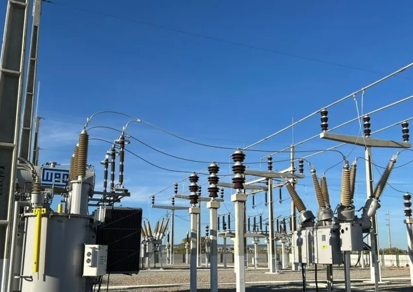 Operação retira mais de 4 toneladas de cabos irregulares de postes na Bahia
