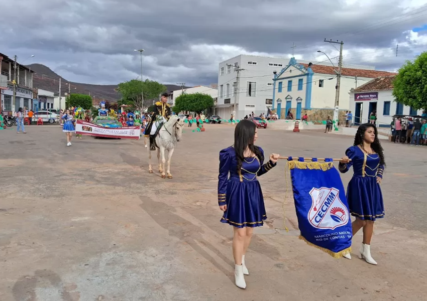 Marcolino Moura, em Rio de Contas, celebra o 7 de setembro