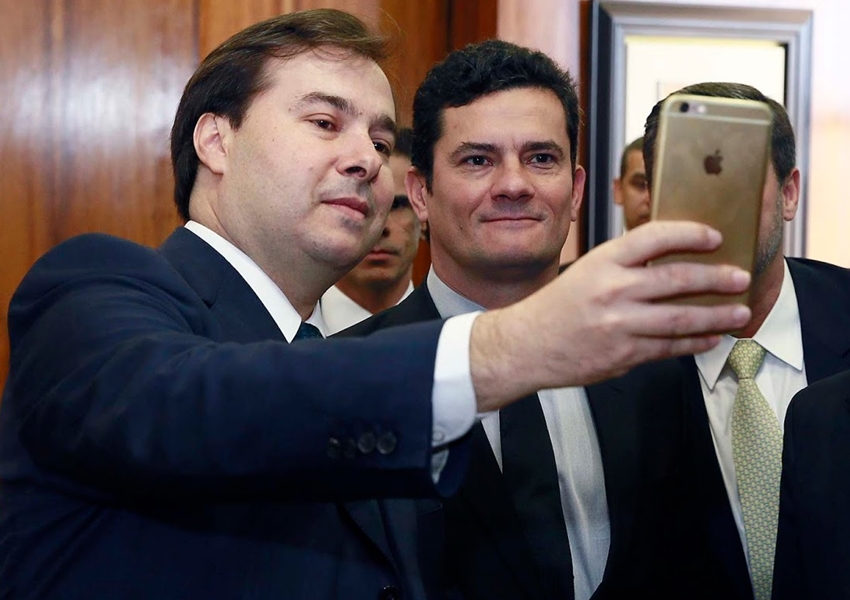 Após farpas com Maia, Moro cita ‘liderança’ do presidente da Câmara
