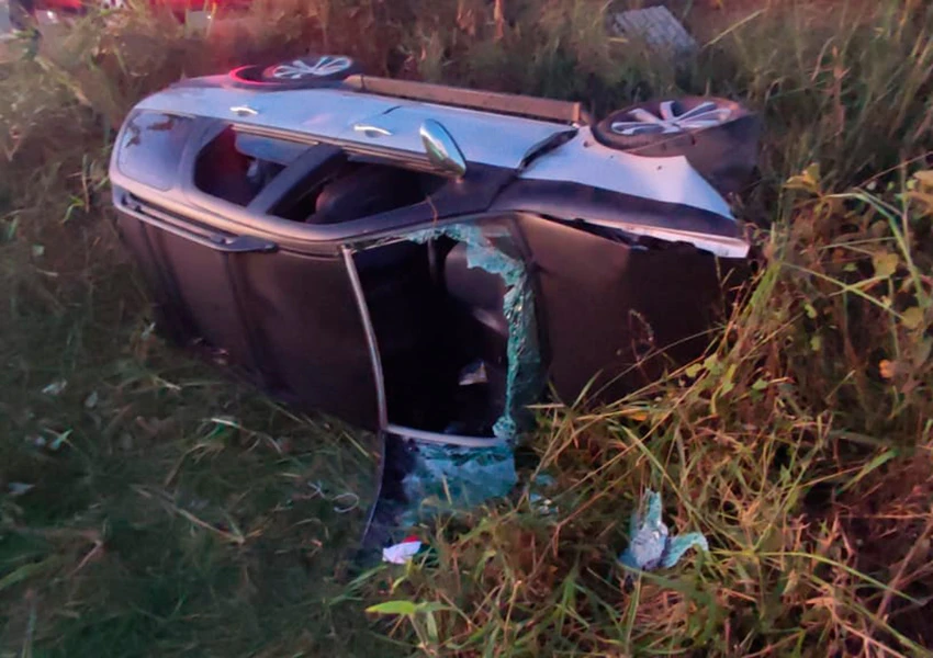 Capotamento na BR-415 deixa motorista ferido em Vitória da Conquista