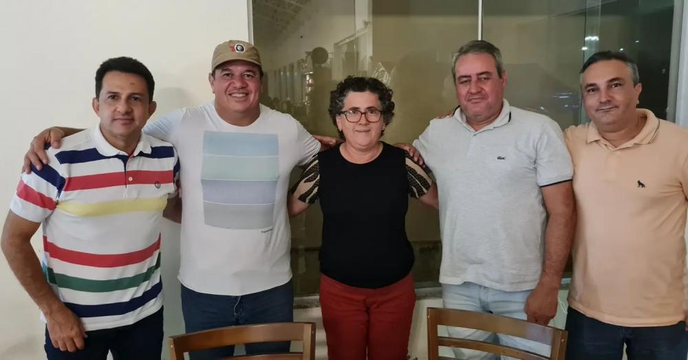 Deputado Marquinho Viana com lideranças de Rio de Contas definem ações de desenvolvimento do muncípio