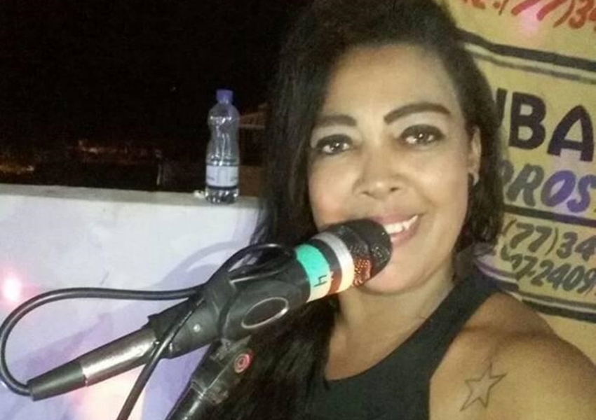 Livramento: Cantora Cristina Costa morre aos 44 anos vítima de AVC