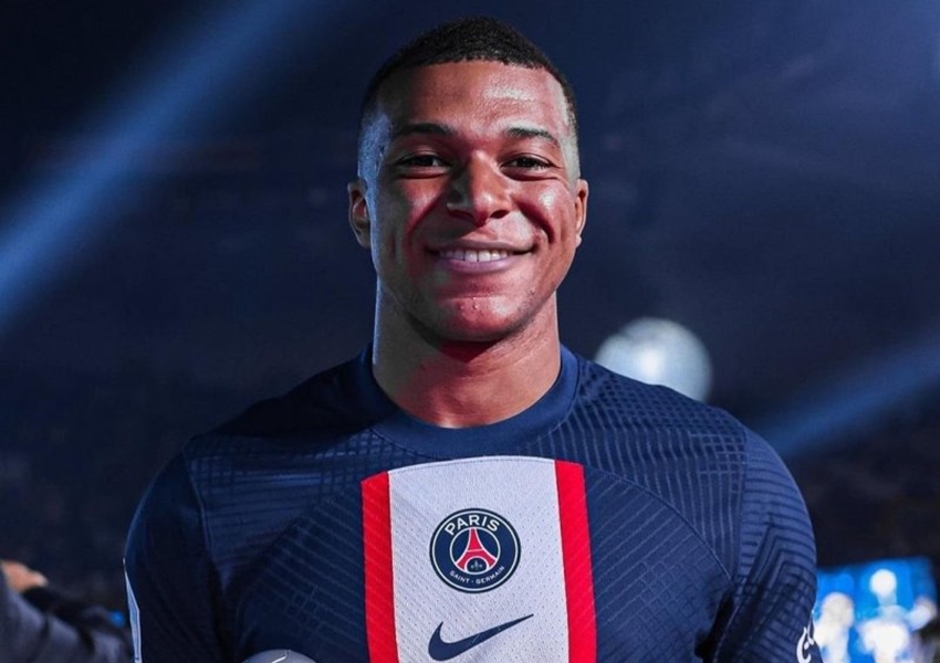Mbappé avisa ao PSG que deixará clube em 2024