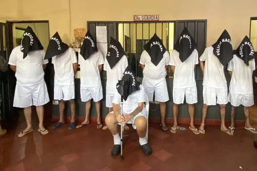 Paraguai envia 25 presos brasileiros de volta ao Brasil em ação histórica contra o crime