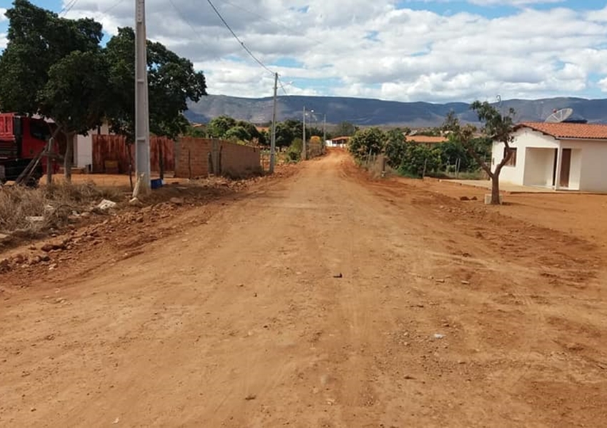 Dom Basílio: Prefeitura inicia serviços de terraplanagem para pavimentação asfáltica na comunidade da Passagem