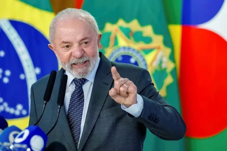 'Quem errou vai ser punido', diz Lula sobre descontos indevidos em aposentadorias