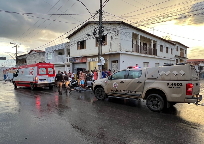 Motociclista fica ferido em colisão no Centro de Livramento
