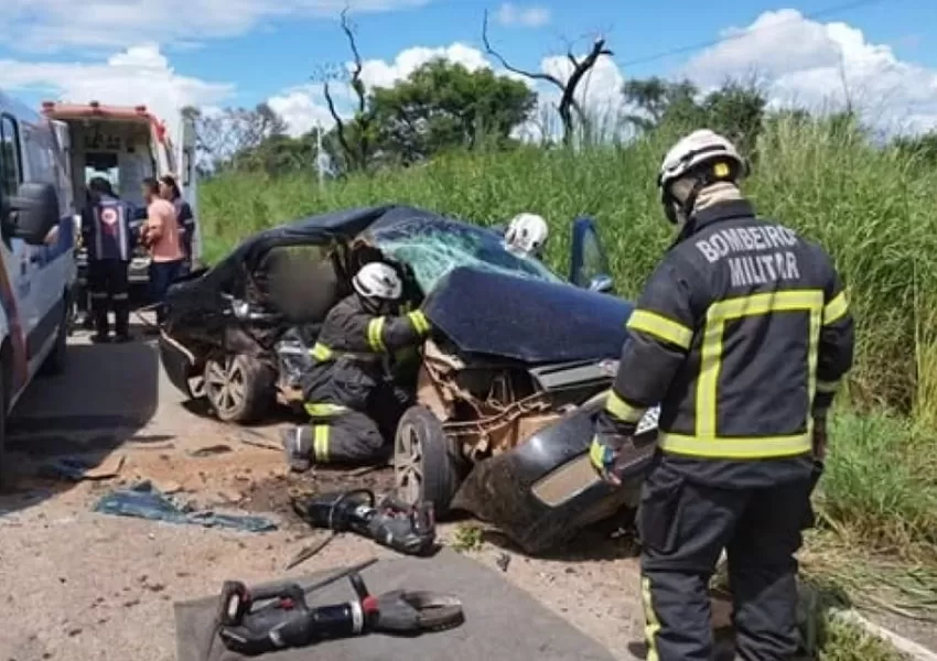 Acidente na BR-242 causa morte de duas mulheres em Barreiras