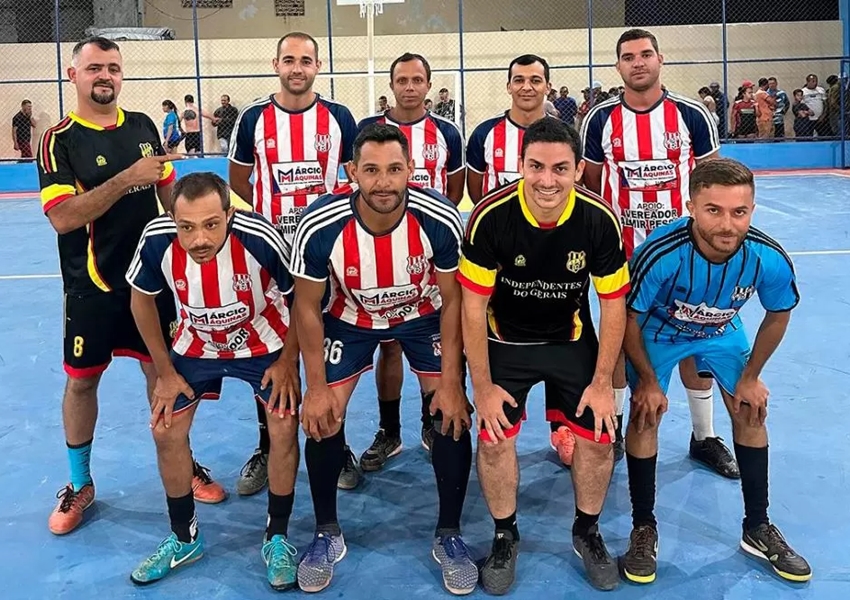 Prefeito de Ituaçu inaugura sétimo ginásio de esportes do município