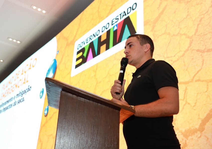 Prefeito de Ituaçu participa de reunião importante sobre estiagem na Bahia