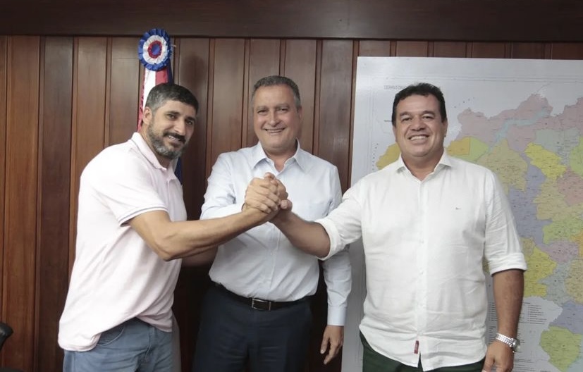 Deputado Marquinho Viana e prefeito Delci Luz -Cordeiros em audiência com o Governador Rui Costa 