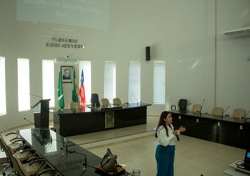 Capacitação teórica e prática elevam o nível profissional de enfermagem em Livramento