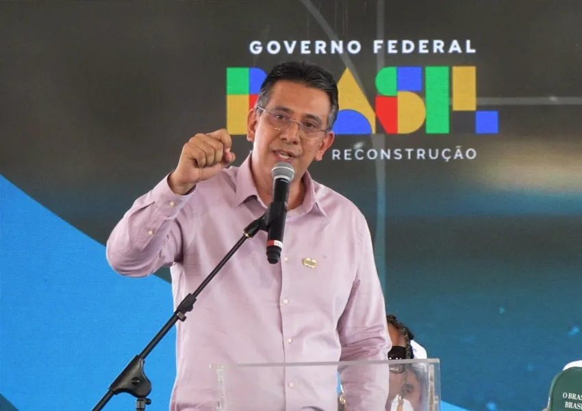 Prefeito de Paramirim exalta Lula e apresenta demandas durante visita presidencial