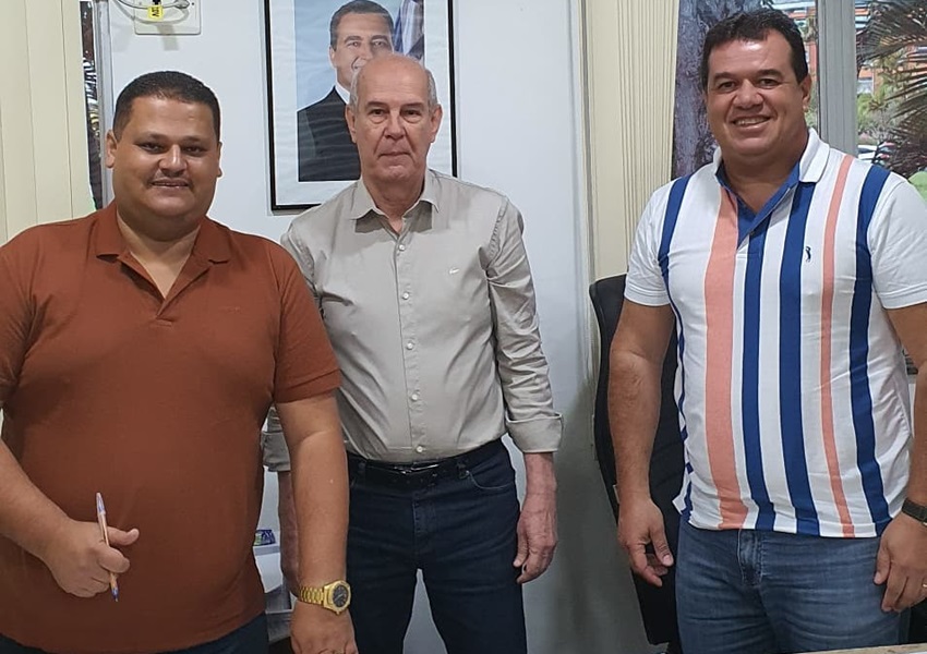 Deputado Marquinho Viana na CERB agiliza abastecimento de água para Ibicoara
