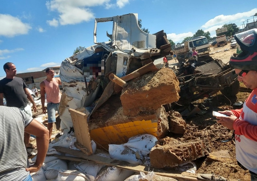 Após 3 meses, morre 7ª vítima de acidente envolvendo carreta e micro-ônibus em Seabra