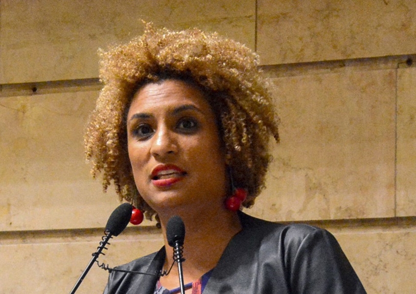 Polícia conta com a Marinha para achar arma usada para matar Marielle
