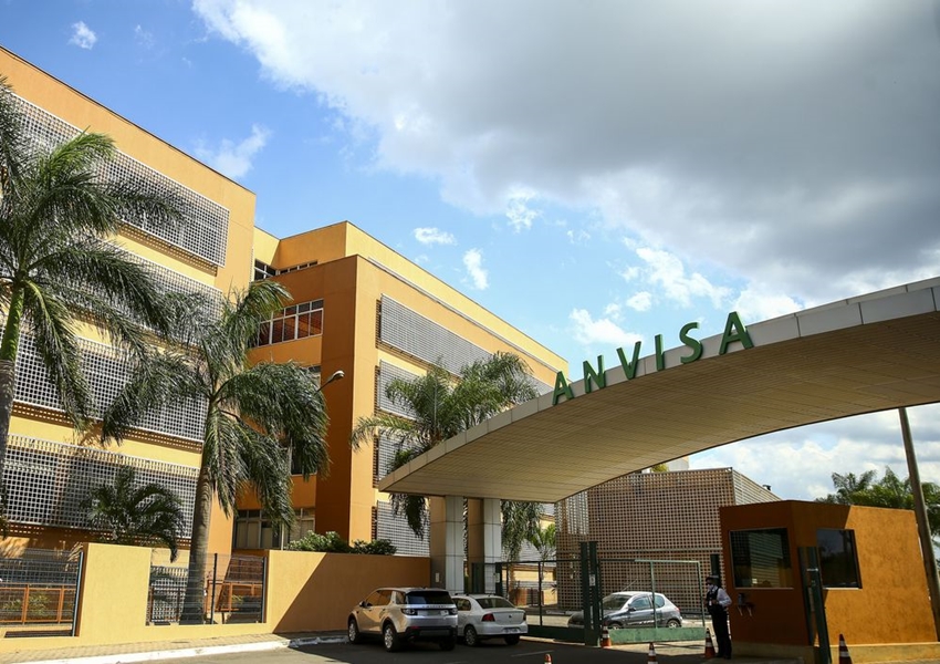 Anvisa diz que prazo para liberar vacinas tem a ver com documentação