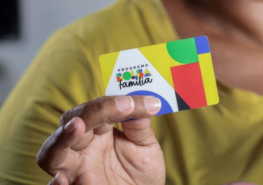 Bahia lidera redução de beneficiários do Bolsa Família em 2023