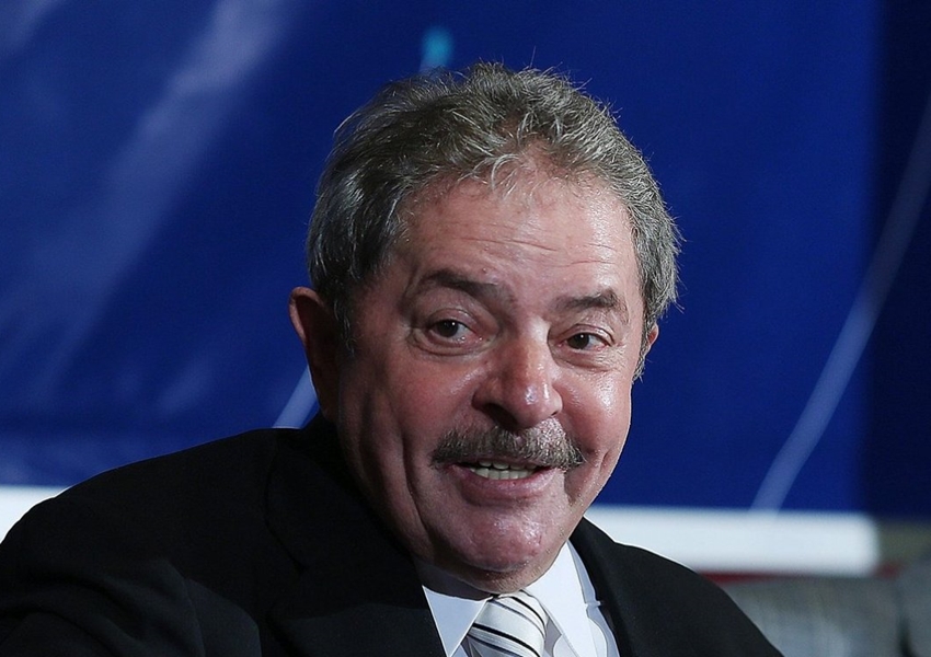Em intimação, Lula escreve que não reconhece sentença do sítio de Atibaia