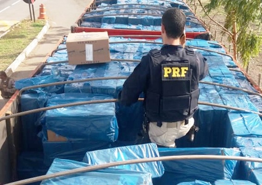 Carga com 13 milhões de cigarros contrabandeada do Uruguai é apreendida na cidade