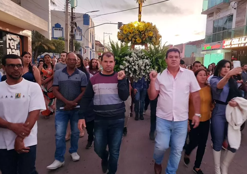 Deputado Marquinho Viana (PV) participa das festividades em honra ao Senhor Bom Jesus em Barra da Estiva