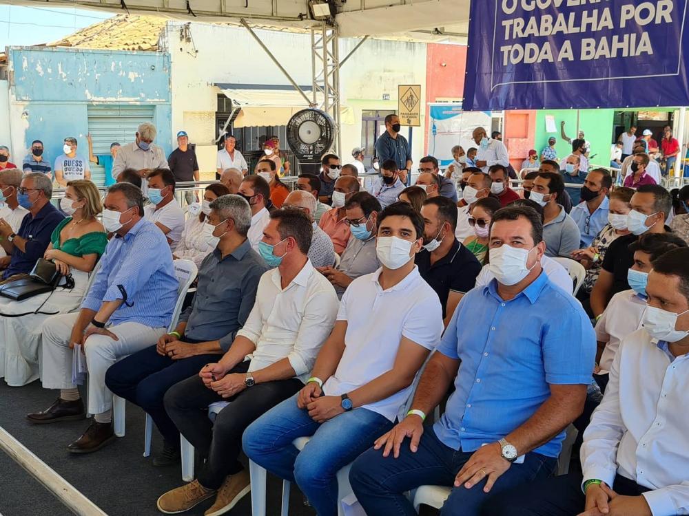 Deputado Marquinho Viana com o Governador Rui Costa na visita a Mortugaba
