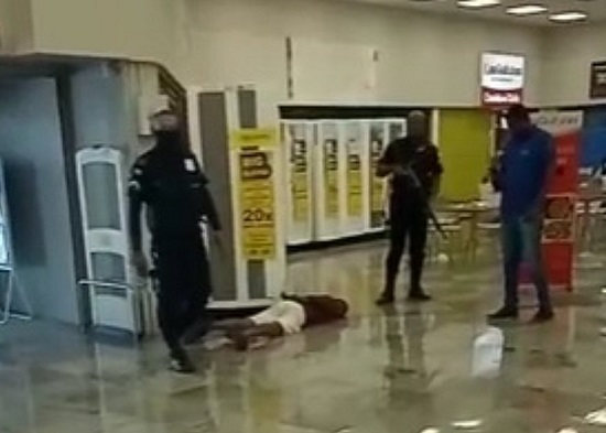 PM mata mulher dentro de supermercado em Salvador