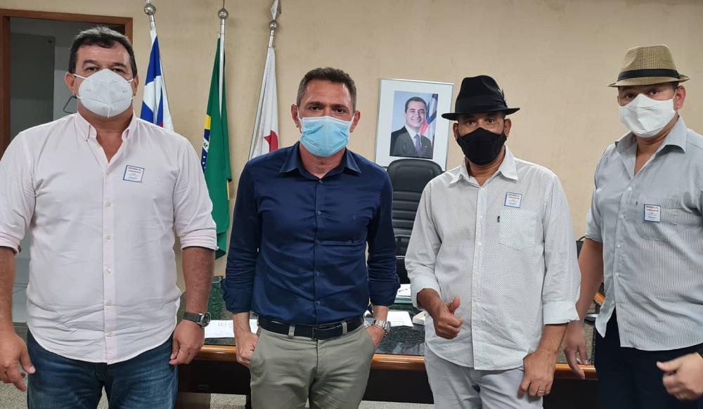 Deputado Marquinho Viana agiliza a implantação de sistemas de abastecimento de água em Macaúbas