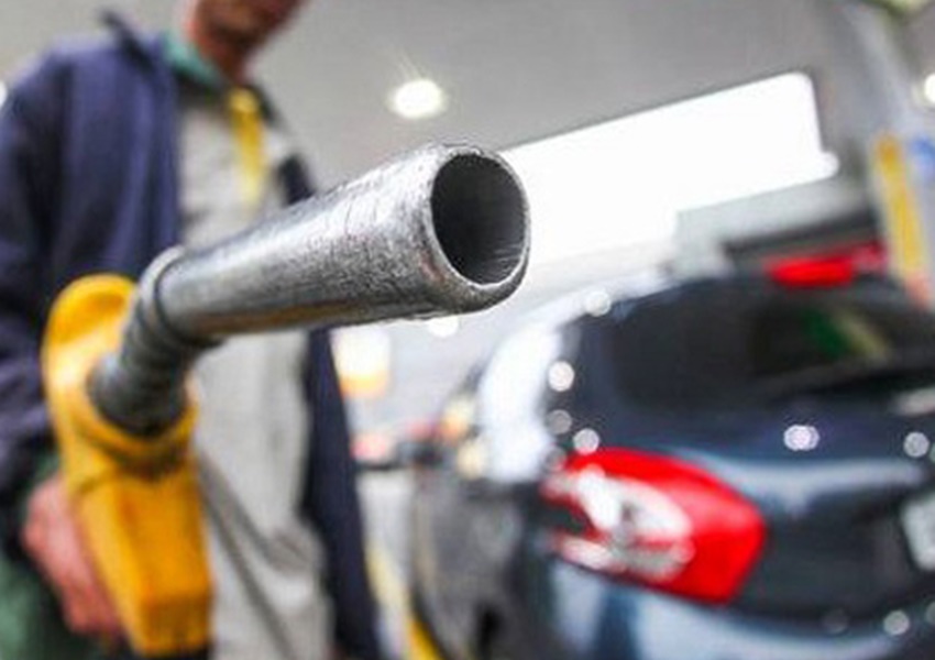 Petrobras reduz em R$ 0,44 valor do diesel e em R$ 0,40 o da gasolina