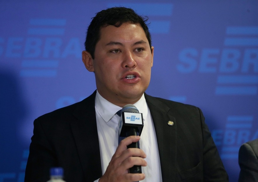Ministro do trabalho interino no Governo Temer responde ação por furto de energia elétrica