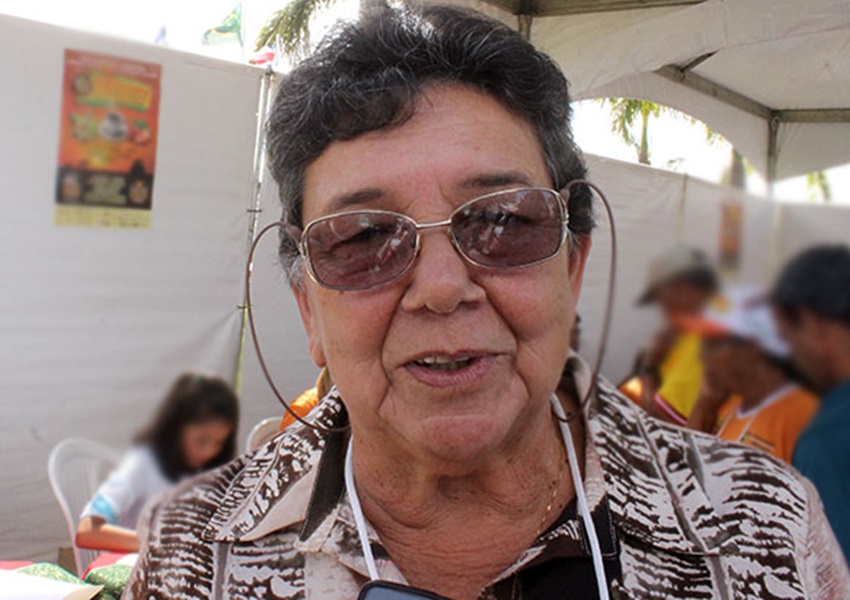 Colégio Estadual de Barra da Estiva poderá ter o nome da ex-prefeita Dona Lúcia