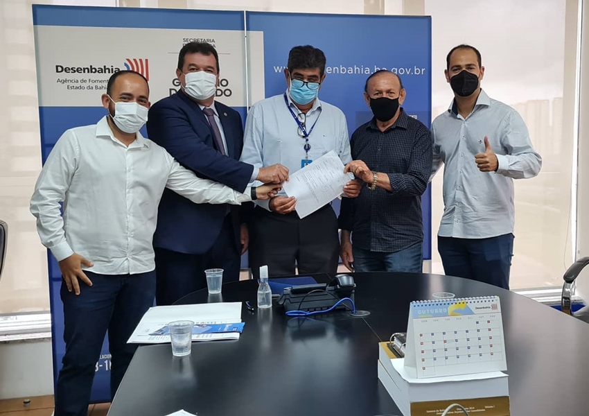Deputado Marquinho Viana agiliza recursos no Desenbahia para compra de equipamentos para Caculé