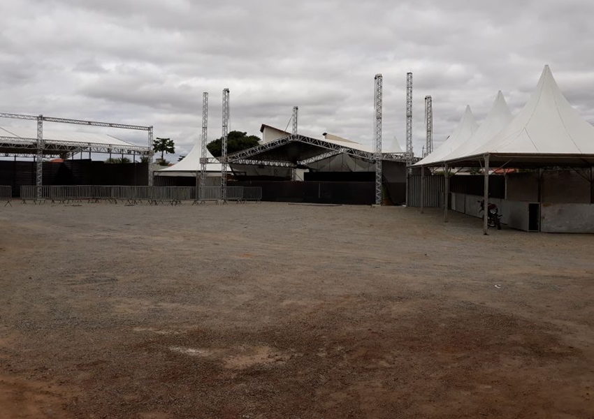 Falta pouco para o Forró do Mica em Livramento de Nossa Senhora; Evento contará com show de Mano Walter