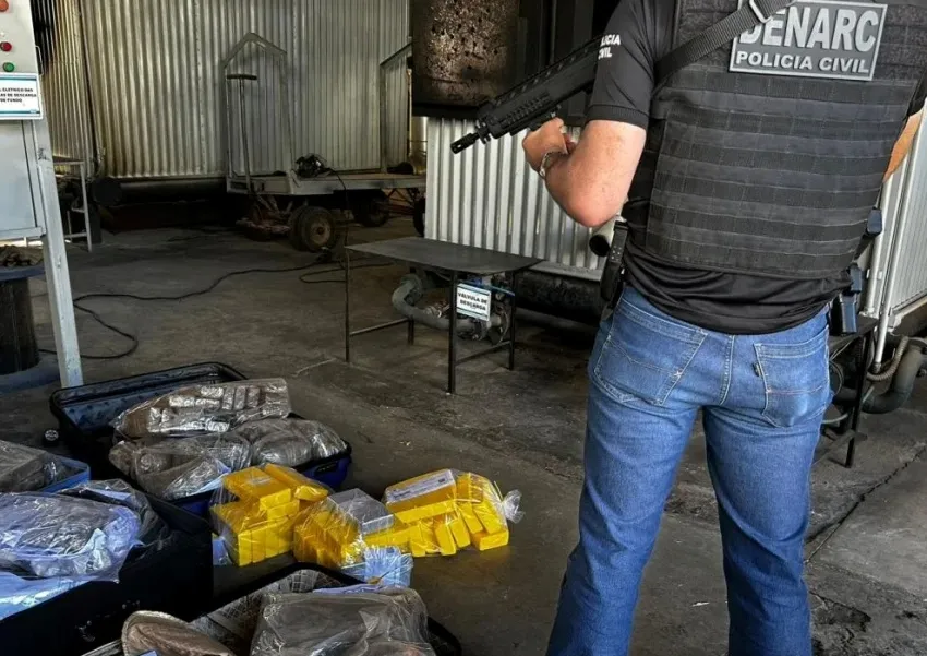 Polícia Civil incinera 225 kg de drogas em Vitória da Conquista