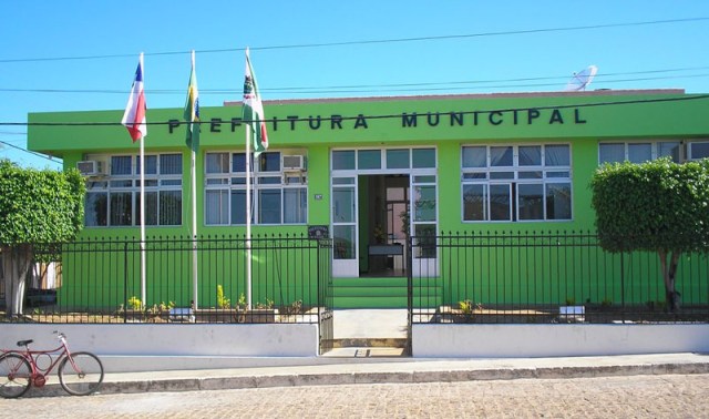 Prefeitura de Jussiape firma contratos de altos valores com empresas e assusta moradores