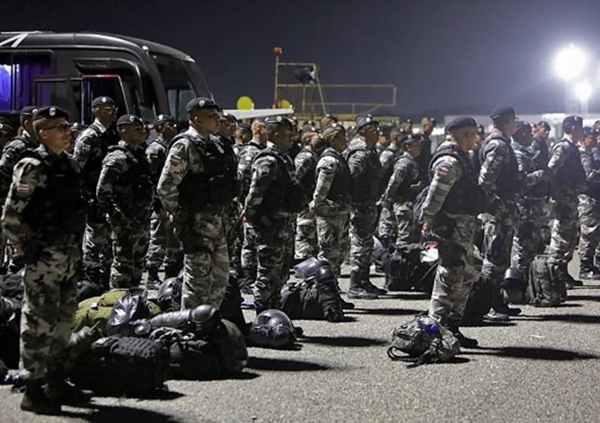 70 militares da Bahia embarcam para ajudar na segurança de Brasília