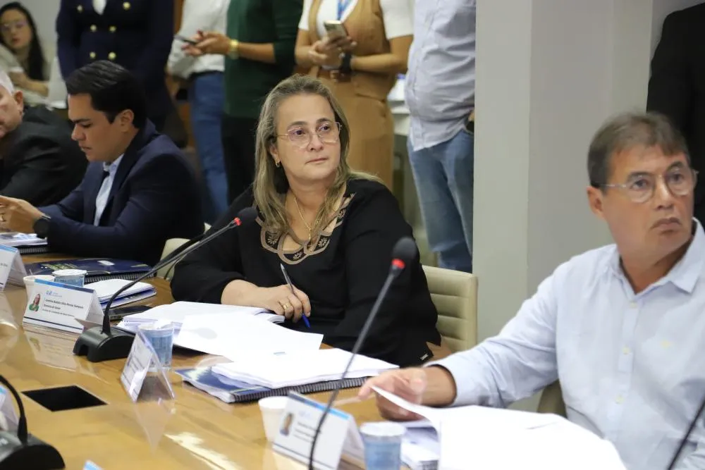 Reunião da UPB tem presença ativa de Joanina Sampaio em pautas de saúde pública